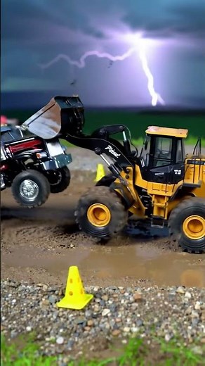 💥 RC Heavy Equipment Chaos! Loader Crashes, Digger Digs, and More! 🚧