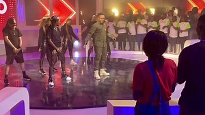 Bebi Philip à Tempo 📺, appréciez l’aperçu et zo week-end🎠🔥… OnTheTrackman | Bebi Philip
