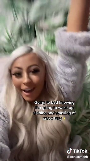 Snow Fairy Dusting Powder Hair by LUSH | Amelia Chadburn