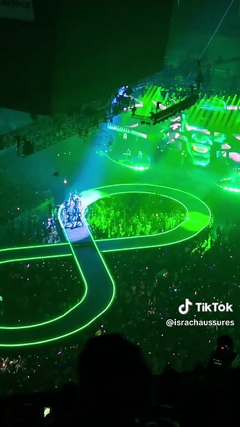 Katy Perry - E.T. (Live at The Lifetimes Tour) #katyperry #lifetimestour #cdmx