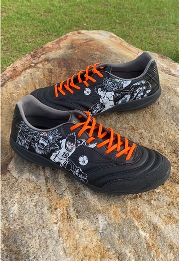 Custom Kasut Simple untuk Futsal