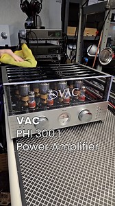 VAC PHI 300.1 Stereo Tube Power Amplifier