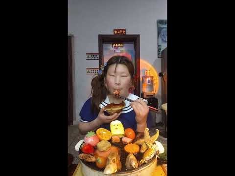 🔴 LIVE：🔥大胃王狂炫！10 斤美食堆成山，挑战一小时清空餐桌 🔥Foodie King's Feast! 10 Jin of Food Piled Like a Mountain