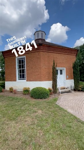 41 reactions | Throwback to my #greenvillesc visit earlier this year. • • • #southcarolina #southcarolinahistory #historybeforeus #historymatters #churchhistory #history #historylover #throwbackthursday | History Before Us | Facebook