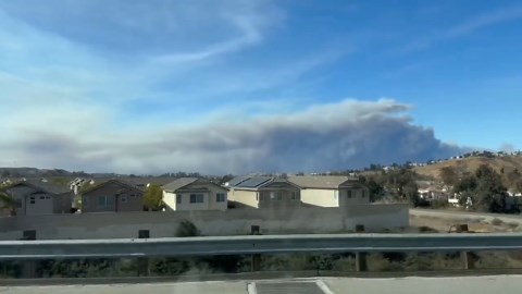 Hughes Fire spreads across 10,000 acres in Los Angeles