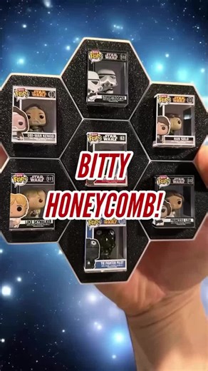 Show off your Bitty Pops in the coolest way possible! 🐝✨ Watch how easy it is to pop them into this 3D-printed honeycomb display 🖤💛 Customize it with your favorite color combo—pick a bold outline and a pop of color for the inserts! 🎨 🔗 Link in bio #bittypops #funkobittypops #bittypopdisplay #funko #funkocollector #bittypopcollector #superherodiy