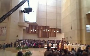 Cathedral Webcam: (Mass of Transition) Archbishop Gomez explains his newly installed Coat of Arms on the Cathedra and proceeds to preside over the Holy Sunday Mass. | Cathedral of Our Lady of the Angels