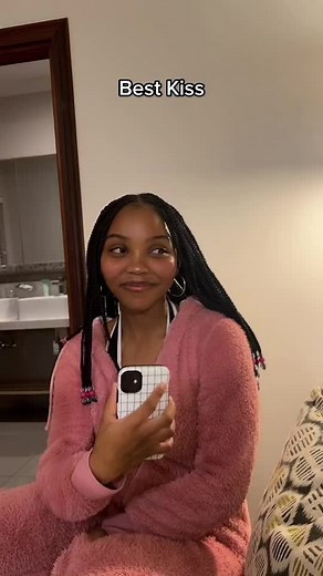 Kiss Challenge - Best vs. Worst Kiss Trends