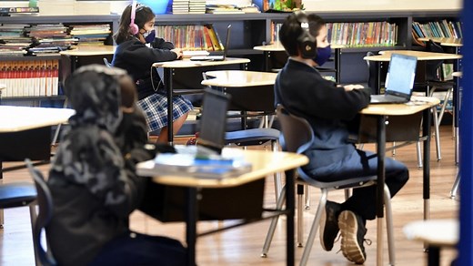 US CDC recommends schools reopen with universal masking