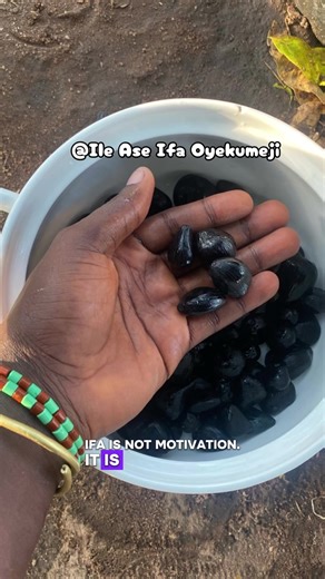 Ifá is Wisdom meant to be lived not rushed. Ifá is also known as witness of Destiny (Atun Ori Eniti Kosun han se) If you practice it with faith truth you we know your purpose in life… Ifá Today ,Ifá Tomorrow, Ifá Forever . IN IFÁ WE TRUST #ifa #yorubaspiriruality #africanspirituality #orisha #ancientwisdom @🍯🌻💛IFÁLOYIN AJIGBOTIFA 🌻🍯 @InkByMalachi Awo IFAkolade