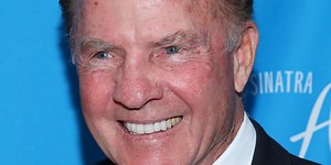Glenn remembers legendary NFL broadcaster Frank Gifford