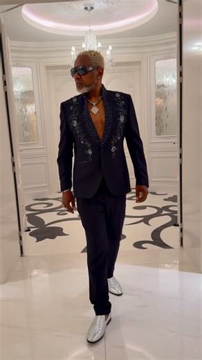 Awilo Longomba Official on Instagram: "🙏"