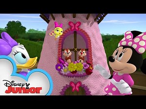 Butterfly Blooms | Chip 'N Dale's Nutty Tales | Disney Junior