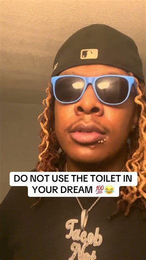 DO NOT USE THE TOILET IN YOUR DREAM 😂😭 #sleepwalking #toilet #bathroom #jacobnotjake #foryou #fyp