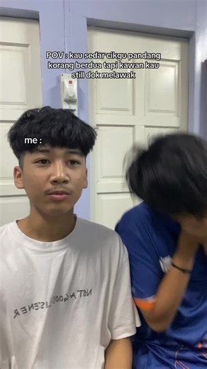 Funny Classroom Moments with Friends and Teachers