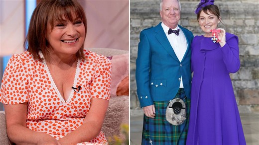 Lorraine Kelly reveals raunchy texts her husband sends her while on live TV