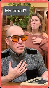 ¿Seguro que ya te conoces los nombres de los símbolos en un correo electrónico en inglés? 🧐 Aprende cómo decir ‘@’, ‘.’, y ese famoso _ correctamente. 💻🗣️ ¡Dale play y descubre lo fácil que es dominarlos como un experto! 👇⚡️ #AprendeInglés #InglésFácil #PronunciaciónCorrecta #ClasesDeInglés #CorreoElectrónico #HablarInglés #InglésParaTodos #TipsDeInglés #InglésPráctico #DominaElInglés | Stepintolanguages