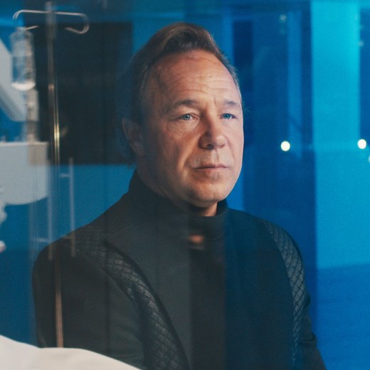 722K views · 12K reactions | Revealing the truth... is a matter of time. Bodies, starring Stephen Graham, premieres 19 October, only on Netflix | Netflix | Facebook