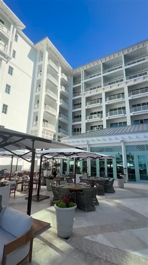 Haute Living Naples on Instagram: "Inside a new wave of dining in Naples at @fsnaplesbeachclub From Chef Gavin Kaysen’s first venture outside the Midwest with The Merchant Room to the return of Naples classics like HB’s and the Sunset Bar, the Naples Beach Club, A Four Seasons Resort is elevating every moment from sunrise to Golden Hour. #fourseasons #fourseasonsnaples #naples"