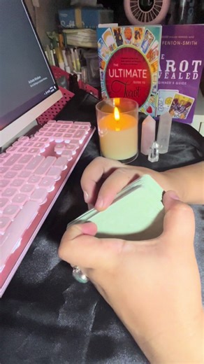 Daily Oracle Card Reading for Insight and Guidance