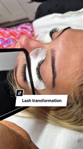 Hybrid Lashes Transformation for Stunning Looks