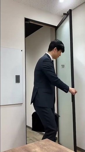 【面接時のお手本】～入室編～