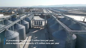 2.7K views · 71 reactions | FAMSUN builds advanced grain storage solutions. One-minute video of our state-of-the-art logistics hub with ☑️ 1 million tons storage ☑️ 2 million tons processing ☑️ 5 million tons replacement capacity per year. Contact us to customize reliable, intelligent grain storage and processing projects tailored for your operations. 欄#silo #GRAINSTORAGE | Famsun | Facebook