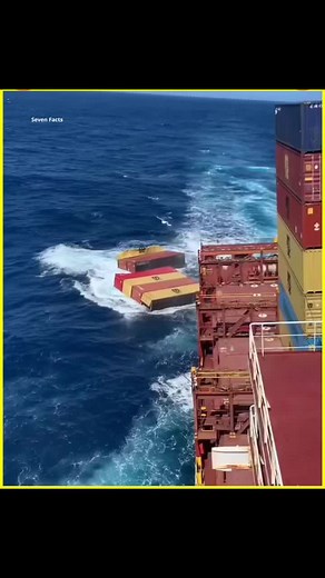 Containers in Sea Full Loaded 😱💡 7 facts #foryou #foryoupage #facts #factstime #factsdaily #factsaboutme #factsflow #factsoverfeelings #factsyoudidntknow #factsflow #factsoflife #factsonly ##factvideos #factsoftheday #viralvideo