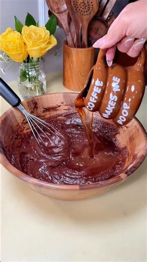 Chocolate cake SMOTHERED in chocolate frosting 🔥