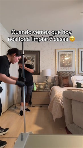 Ni son tantas 😵‍💫 por eso rápidas rápidas 🤣#fyp #cleaning #humor #limpieza #parati