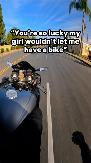 Super Squid | Ummm #motorcycle #sportbike #wheelie #yamahar6 #gopro backpack speed wheelie police couple bikercouple kawasaki ducati bmw aprilia ninja... | Instagram