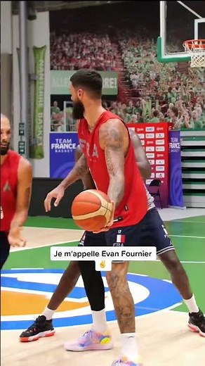 😬🏀 “Qu’est-ce que c’est trop bon la vie d’artiste !”