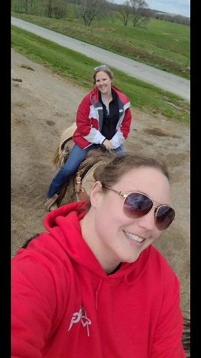 Sometimes I forget how much I miss this place 🐴🐎@laurenmyers88 @chloe.morris11