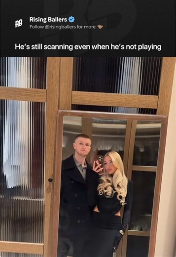 Adam Wharton scanning the pitch, even when he’s with his girl 🤣 Bro’s 6th sense kicked in 😭 @Alice Lindqvist #AdamWharton #Crsytalpalace #football #funny #soccer