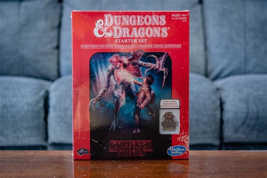 Stranger Things D&D Unboxing