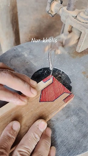7.2K views · 24 reactions | tricks for cutting wood patterns #woodworkingideas #woodcraft #diyproject #giftideas #fblifestyle | Nur Kholis | Facebook