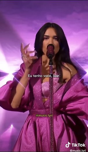 Levitating: Dua Lipa at Grammy 2021