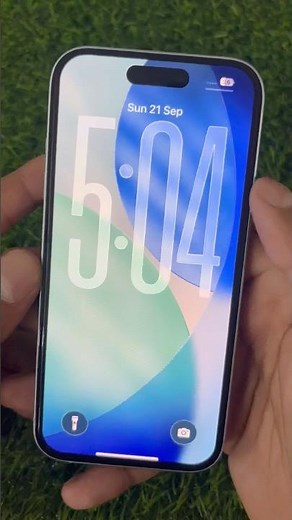 How To Change Size Of The Clock On Lock Screen In iOS 26 #ios26 #ios #iphone #ipad