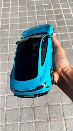 Watch the car model Transform into Xiaomi SU7