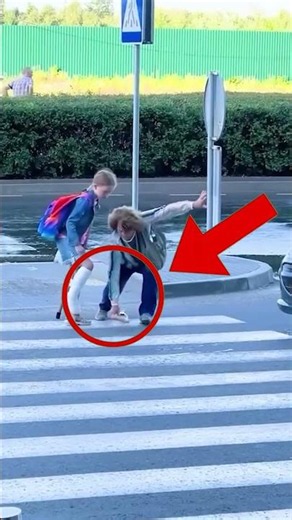 little girl find the purest form kindness on rod #kindnessmatters