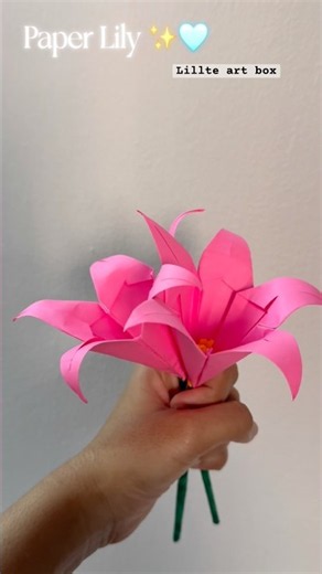 🌸 DIY Pink Paper Lily | Easy Paper Flower Tutorial ✂️💖# #artandcraft #diy #diyflower #easycraft