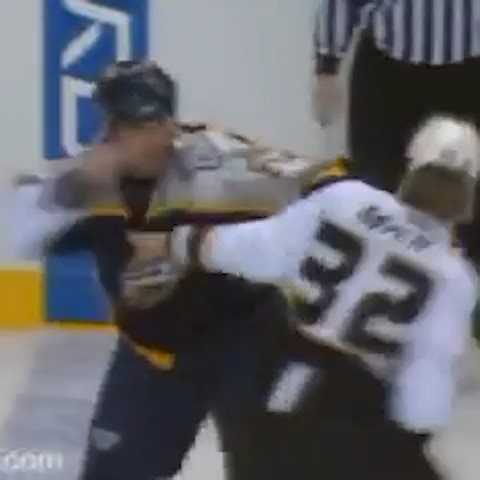 #HFOnThisDay • February 3rd, 2007 • #NHL Anaheim Ducks Travis Moen 🆚 Shea Weber Nashville Predators 3rd Period - 18:39 https://www.hockeyfights.com/fights/31026 | hockeyfights.com