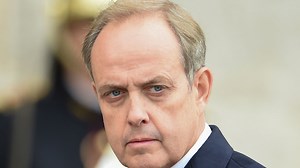 Pretender to the French throne, Jean d'Orleans, wants his châteaux (plural) back