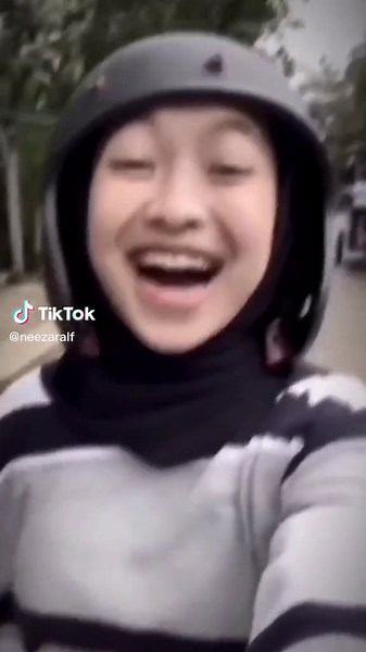 Panduan Layout untuk Poster Kegiatan di Canva