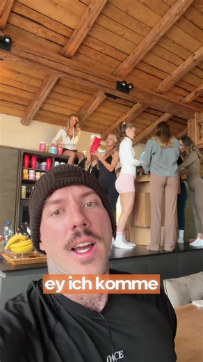 Authentizität wird groß geschrieben. Genau wie die Rabatte zum Weltfrauentag am Sonntag. Leider werden davon auch Männer profitieren (nieder mit dem Patriarchat).