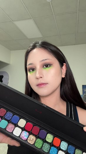 Snake Makeup Tutorial: Transform Your Look