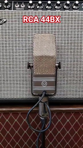 9.8K views · 45 reactions | Ribbon mic vs Sm57 Electric guitar amp #microphone #guitatist | Donnahutchins | Facebook