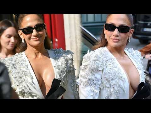 Jennifer Lopez at Zuhair Murad fashion show at Paris Fashion Week
