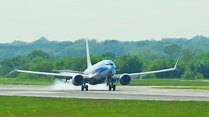 Quick Landing Approach Captured on Video