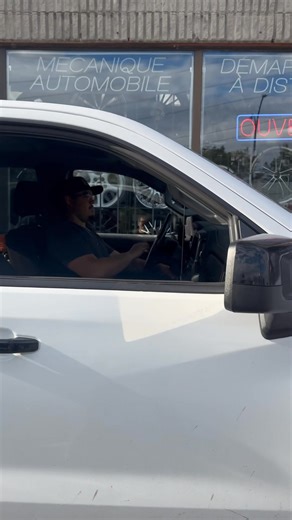 Take a look and especially a listen to this insane train horn kit that we installed today by Horn blasters. #hornblasters #trainhorn TrainHorn #TrainHornTruck #LoudAndProud #TrainHornLife #TrainHornNation #HornBlasters #TrainHornAddict #LoudTruck #TrainHornSetup #TrainHornPower #ScareCam #HornPrank #ReactionCam #ThatWasLoud #TheyWerentReady #GotEmGood #TooLoudForYou #JustForLaughs | Dynamique Auto Son - Performance